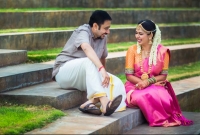 পুরোহিত স্বামী পছন্দ করেন না মেয়েরা, তাই বিশেষ অফার