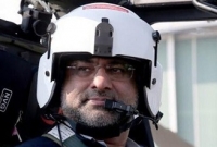 সামরিক হেলিকপ্টার চালালেন পাকিস্তানের প্রধানমন্ত্রী