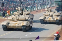 জলসীমায় ভারতীয় সেনা ট্যাংক রক্ষা করবে বাঙালির তৈরি এই লিফট ব্যাগ!