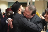 মসজিদে গুলি করতে গিয়ে উল্টো ইসলাম ধর্ম গ্রহণ করেন এক মার্কিনী