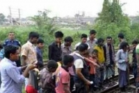 স্বামীর তিন বিয়ে, অতঃপর সন্তান নিয়ে ট্রেনের নিচে ঝাঁপ