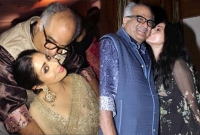 প্রকাশ্যে এ কী করলেন বনি-শ্রীদেবী!