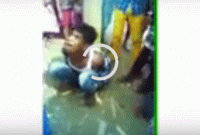 চুরির অভিযোগে বাবা  হারা শিশুকে রশি দিয়ে বেঁধে অমানুষিক নির্যাতন