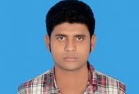 এবার স্বামীর মর্যাদা চেয়ে ছেলের অনশন!