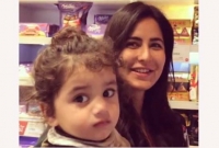 ক্যাটরিনার কোলে কে এই শিশুটি? জল্পনা তুঙ্গে