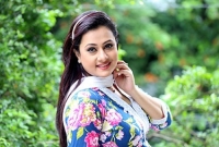 ‘মাকে সঙ্গে নিয়েই দেশের বাইরে চলতে থাকে আমার জীবনযুদ্ধ’