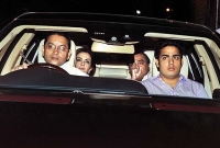 জানেন, মুকেশ আম্বানির গাড়ির ড্রাইভারের বেতন কত?