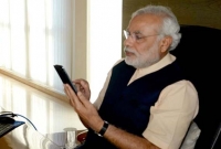 অনুপ্রাণিত করেছিলেন যে নারী, নিজেই তার নাম প্রকাশ করলেন নরেন্দ্র মোদি