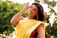 সিনেমার নায়িকা জয়িতা চরিত্রে  মৌ