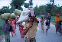 ক্যাম্প ছেড়ে পালানোর চেষ্টা: এক মাসেই আটক ২৫০০০ রোহিঙ্গা