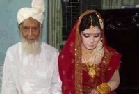 কোটিপতির সুন্দরী মেয়ের সাথে ফকিরের বিয়ে নিয়ে এলাকাজুড়ে তোলপাড়!