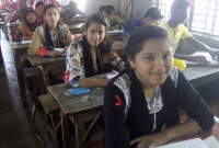 তিন জমজ বোনের জেএসসি পরীক্ষা, নজর কেড়েছে এলাকাবাসীর