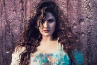 ১০ হাজার টাকার চাকরি থেকে যেভাবে হলেন বলিউড নায়িকা