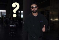 ক্যামেরা দেখেই মুখ লুকোলেন, রণবীরের সঙ্গে কে ওই ‘রহস্যময়ী’?