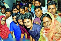 চট্টগ্রামে আ.লীগের ২ নেতার রক্তক্ষয়ী লড়াই, গুলিবিদ্ধ ২৪