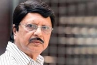 'মৃত্যুর সময় আমার নামের পাশে কিংবদন্তি লিখো না'