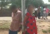 পরকীয়ার অভিযোগে ল্যাম্প পোস্টে বেঁধে যুবক-গৃহবধূকে যা করলো এলাকাবাসী