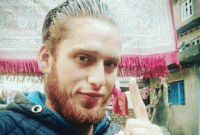 মায়ের কান্নার ভিডিও দেখে জঙ্গি-ফুটবলারের চমৎকার সিদ্ধান্ত