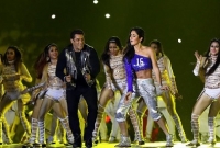 কি রহস্য ক্যাটরিনার সেই ১৬ নম্বর পোশাকের?