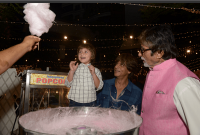 বায়না ধরলেন শাহরুখ পুত্র, আবদার মিটালেন অমিতাভ!