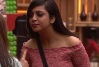 তাঁর দাদার ১৮ জন স্ত্রী, দাবি অভিনেত্রীর