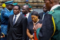 ক্ষমতার পালাবদলে কি পাল্টাতে চলেছে জিম্বাবুয়ে?