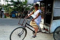 মেয়েকে কুস্তিগীর বানাতে যা করছেন বৃদ্ধা মা!