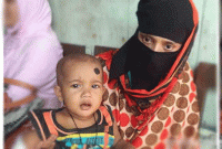 ভাঙা হাত রেখে ভালো হাত প্লাস্টার করল হাসপাতালের কর্মচারী