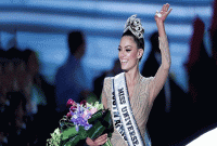  মিস ইউনিভার্সকে অপহরণ!