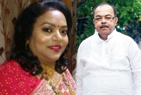 স্ত্রী অত্যাধিক খরচ করে, আলাদতে ডিভোর্স চাইলেন কলকাতার মেয়র স্ত্রী অত্যাধিক খরচ করে, আলাদতে ডিভোর্স চাইলেন কলকাতার মেয়র