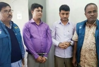 নরসিংদীতে ঘুষের টাকা সহ সরকারী ২ কর্মকর্তা দুদকের হাতে আটক