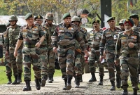 যুদ্ধ পরিস্থিতির জন্য সেনাদের তৈরি থাকার নির্দেশ সেনাপ্রধানের যুদ্ধ পরিস্থিতির জন্য সেনাদের তৈরি থাকার নির্দেশ সেনাপ্রধানের