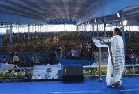 বাংলাদেশ সীমান্তবর্তী গ্রামবাসীদের সজাগ থাকতে বললেন মমতা ব্যানার্জী