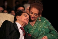 দিলীপ কুমারের অবস্থার অবনতি, দোয়া চাইলেন তার স্ত্রী