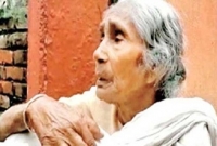 'আমাকে রাখলে ছেলের সঙ্গে বউ থাকবে না'