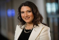 বিমানে শারীরিক নির্যাতনের শিকার জাকারবার্গের বোন