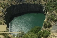  পৃথিবীর সবচেয়ে বড় হীরা খনি 'দ্য কিম্বার্লি মাইন'