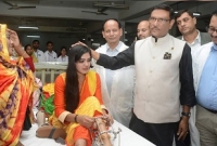 ইডেনের ছাত্রী আঁখির স্বপ্ন পূরণে এগিয়ে এলেন ওবায়দুল কাদের