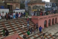 অযোধ্যায় মন্দির না মসজিদ: কী চায় স্থানীয় বাসিন্দারা? অযোধ্যায় মন্দির না মসজিদ: কী চায় স্থানীয় বাসিন্দারা?
