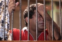 কাঁদছেন কেন মোশাররফ করিম?