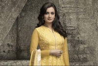 মেয়েদের স্যানিটারি প্যাড ব্যবহার নিয়ে একি বললেন দিয়া মির্জা