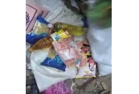 ত্রাণ সামগ্রী বিক্রি করছেন রোহিঙ্গারা!