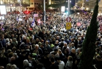 নেতানিয়াহুর পদত্যাগের দাবিতে ইসরায়েলে ব্যাপক বিক্ষোভ