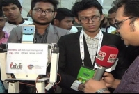 সোফিয়াকে বিয়ের বিষয়টি ভাববে বাংলাদেশি রোবট 'বন্ধু'!