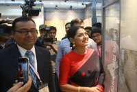 বিপুল সংখ্যক মানুষের সমাগমে তিশার মুক্তঝরা হাসি