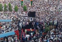 বাবার কবরের পাশেই শায়িত মহিউদ্দিন চৌধুরী