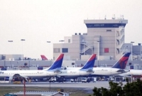  বিদ্যুৎ নেই বিশ্বের ব্যস্ততম বিমানবন্দরে, আটকে লাখো যাত্রী