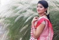 বিনা পারিশ্রমিকে দেশের গান গাইলেন সালমা