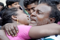 নিহতদের পরিবারকে ১ লাখ টাকা করে ক্ষতিপূরণ দেওয়ার ঘোষণা