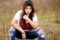 ফ্রি মিষ্টি খাওয়াবেন নায়িকা মিষ্টি জান্নাত